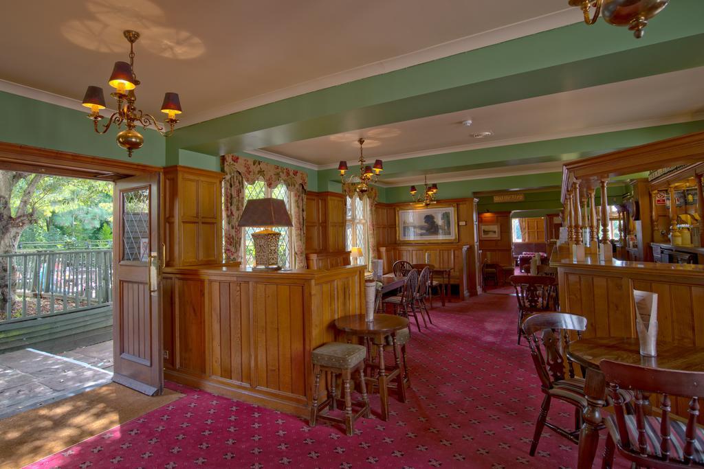 Rose Of York Hotel Richmond  Exterior photo